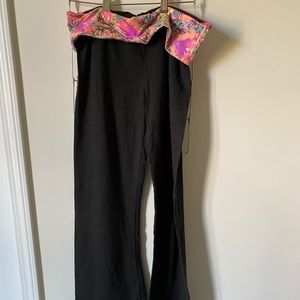 Victoria’s Secret yoga pants